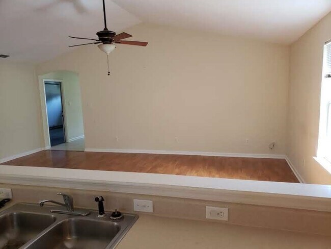 Building Photo - 5517 Green Meadows Ct