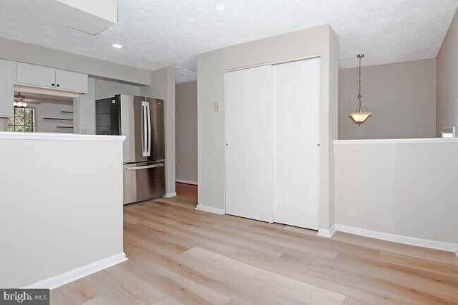 Building Photo - 1116 Soho Ct