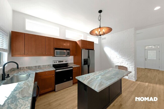 Foto del edificio - 630 Headley Ave