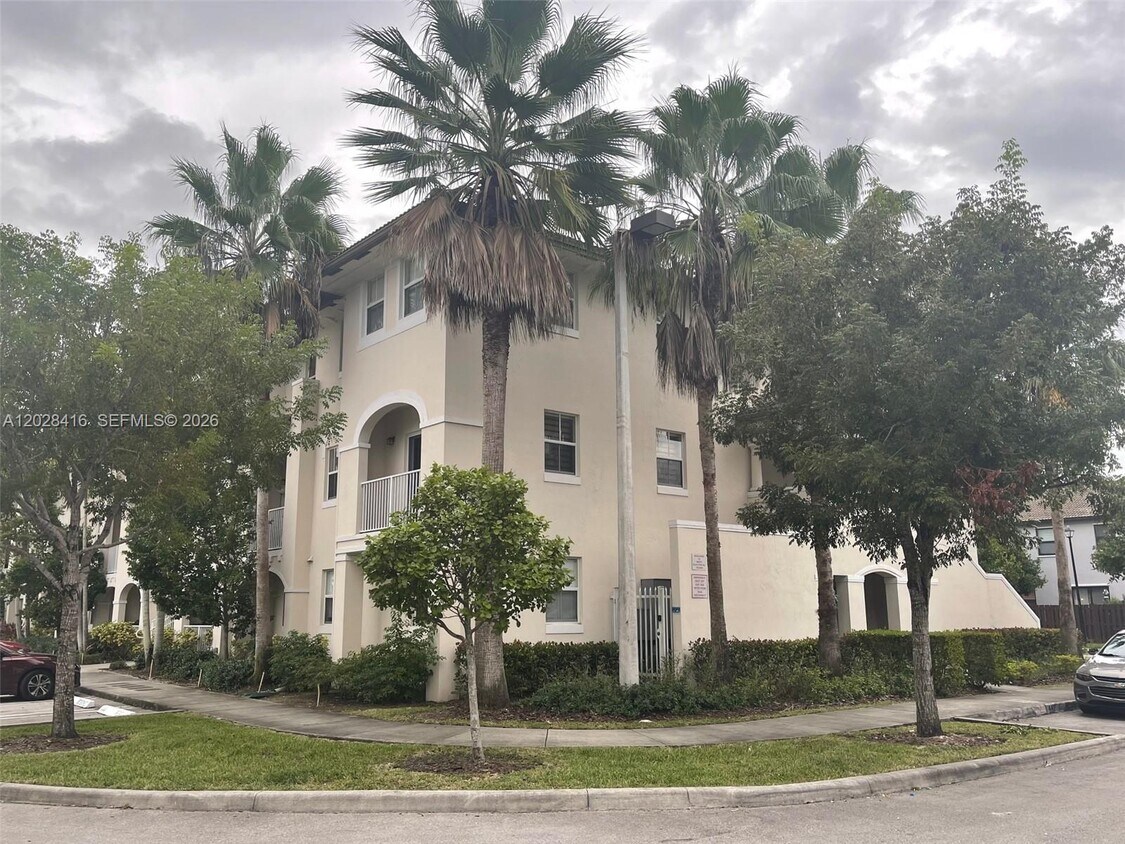 Foto del edificio - 11601 NW 89th St