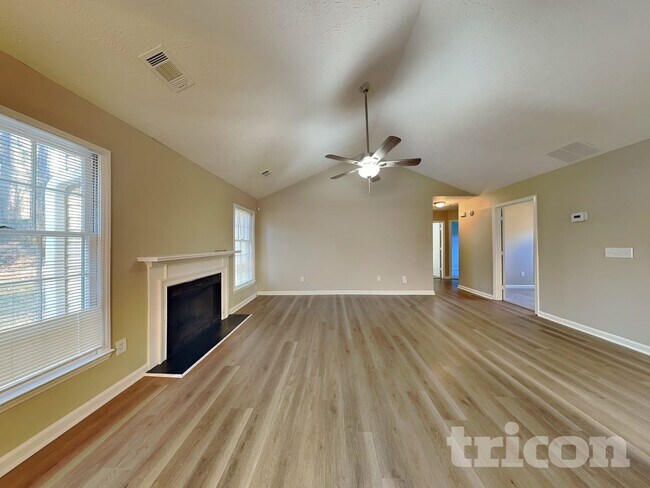 Foto del edificio - 1261 Appian Way