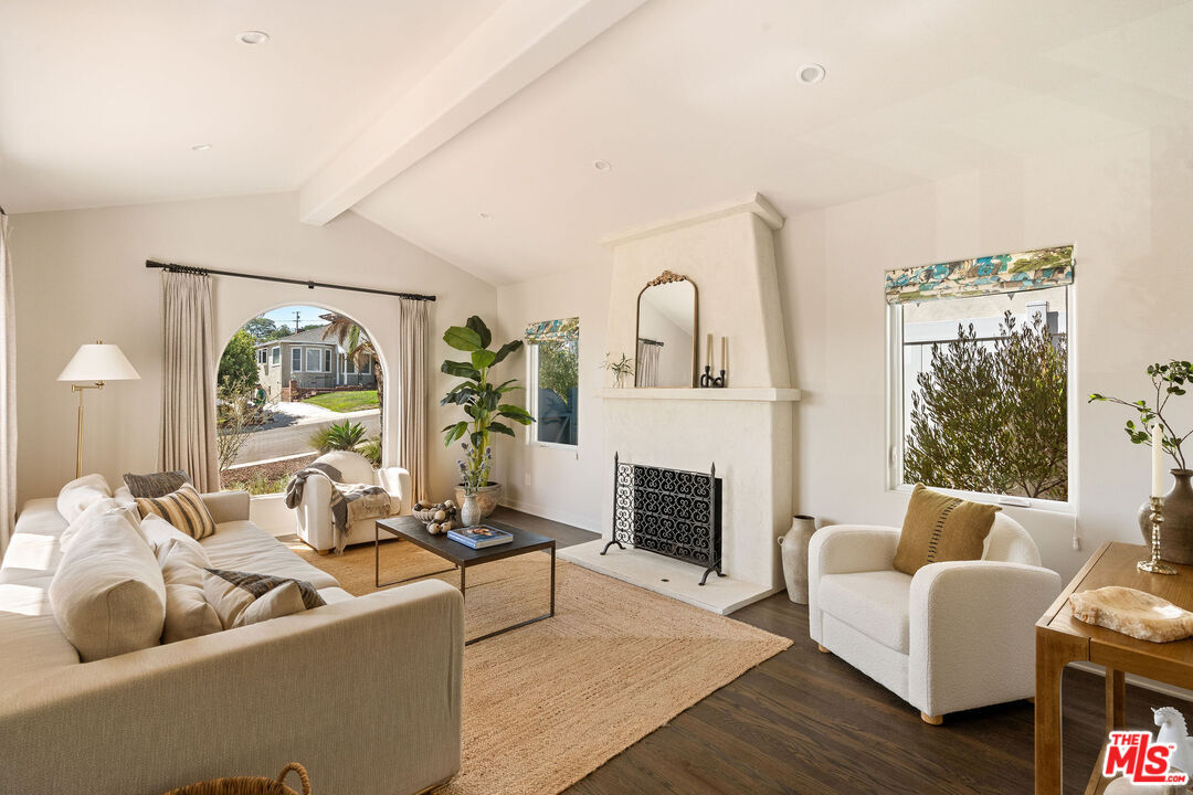 Foto principal - 6017 W 75th St