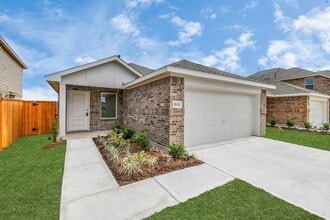 Building Photo - 1611 Windrose Bnd