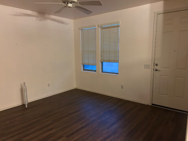 Foto del edificio - 15240 N 142nd Ave