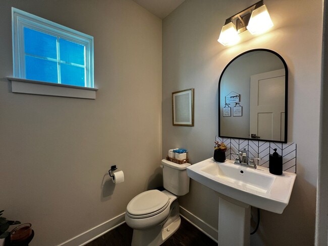 Building Photo - Immaculate 3, Bed, 2.5 Bath Home Minutes from the VA/NC Line