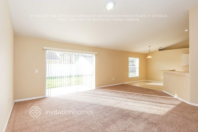Building Photo - 3201 Thoroughbred Loop N