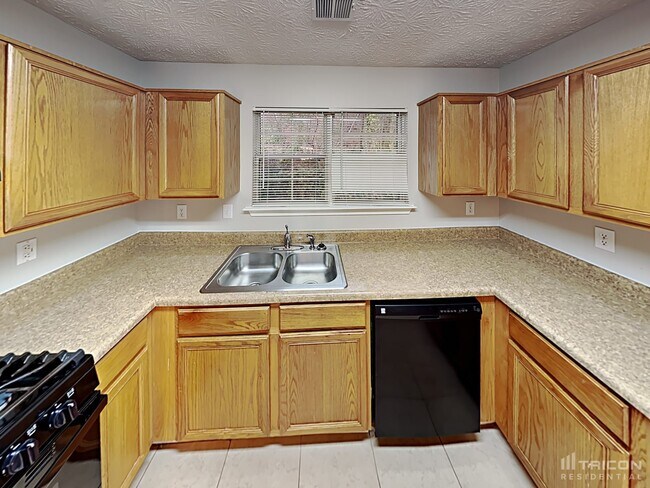 Building Photo - 3708 Majestic Drive SW Marietta GA