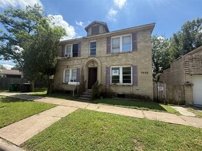 Building Photo - 7002 Vandeman St