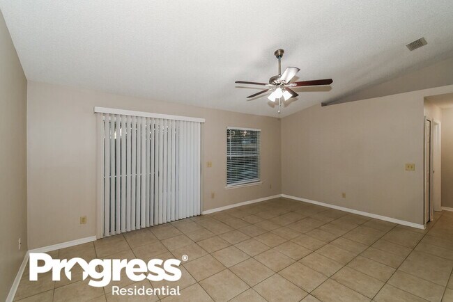 Foto del edificio - 9060 Castle Rock Dr