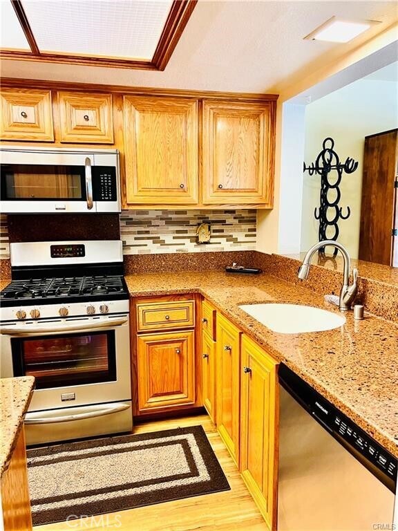 Building Photo - 578 Canyon Hill Rd
