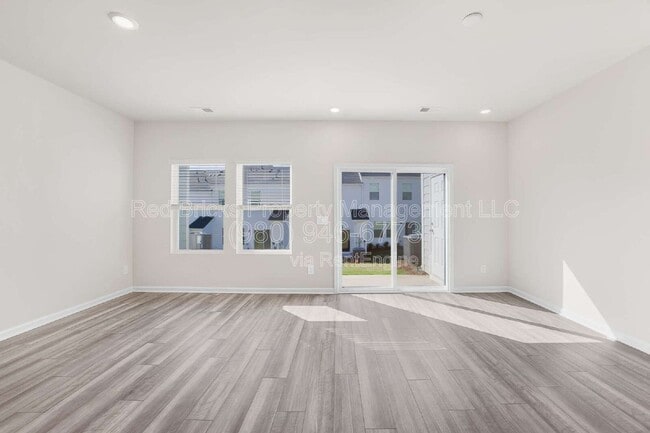 Building Photo - 5543 Worrell Wy