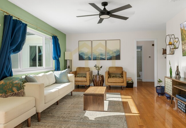 Foto del edificio - 1037 N Jasmine St