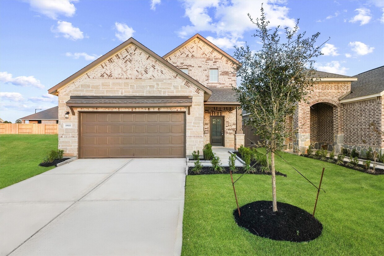 Foto principal - 19111 Hazel Firs Ln