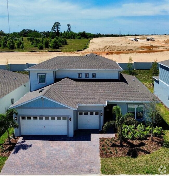 Building Photo - 15209 Willow Ridge Dr