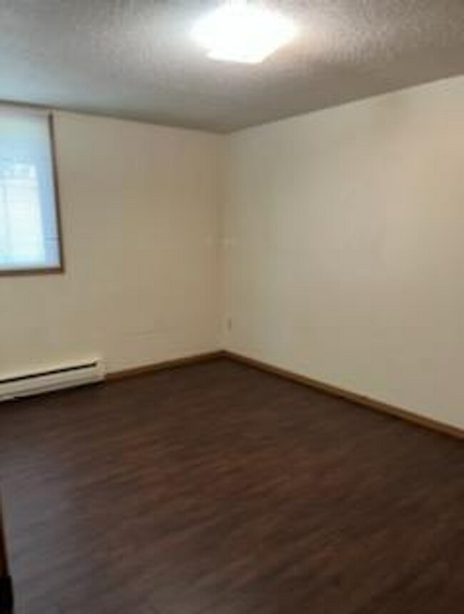 Building Photo - Benton Condos LLC