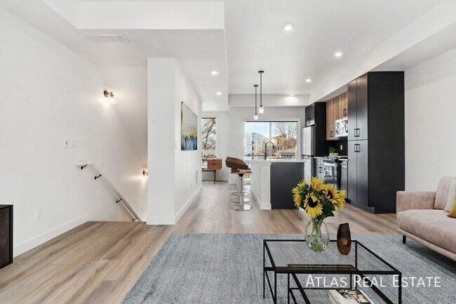 Foto del edificio - 240 Osiander St