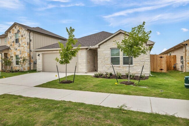 Foto del edificio - 102 Greenspire Ln