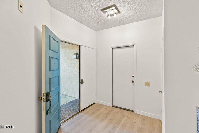 Foto del edificio - 739 Terrace View Pl