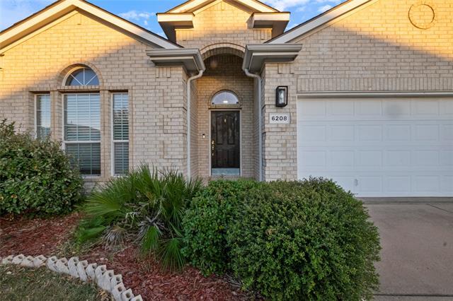 Foto del edificio - 6208 Claire Dr