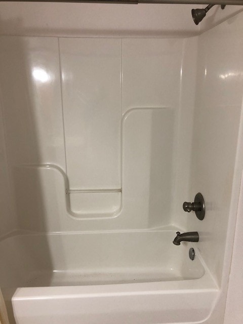 Bathtub - 806 W 2nd St