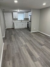 Building Photo - 1713 E Idell St