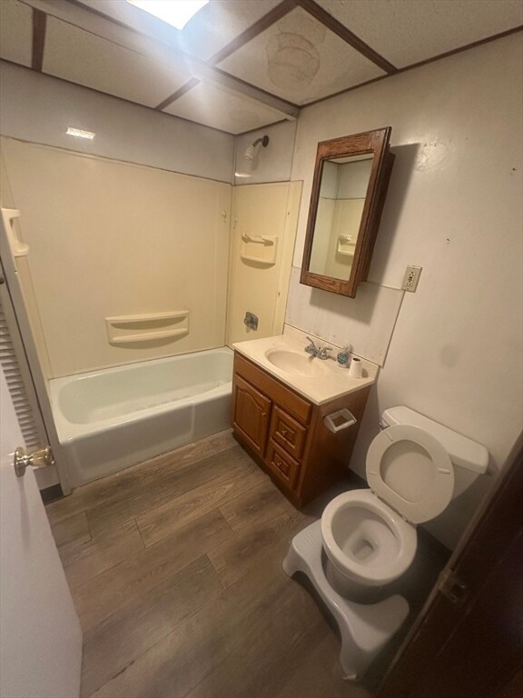 Foto del edificio - 60 E Broadway