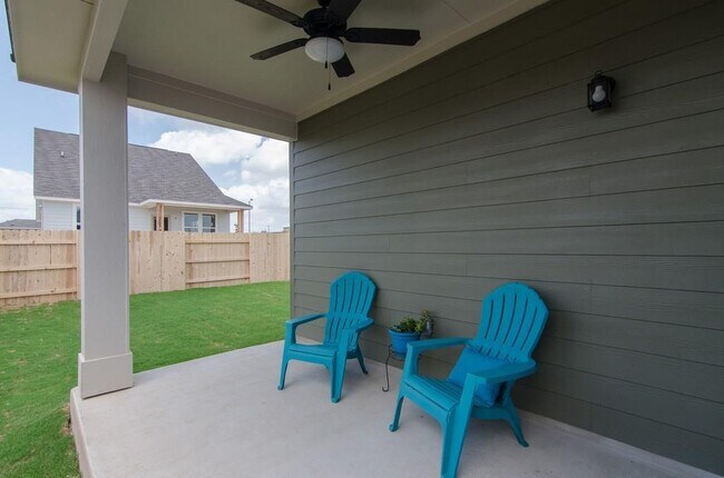 Building Photo - 6056 Urbano Bnd