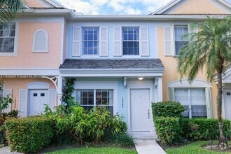 Building Photo - 16686 Hemingway Dr