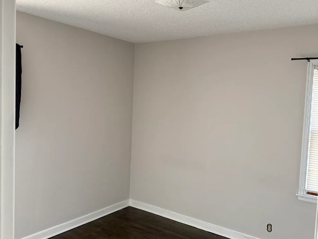 Foto del edificio - 4639 Cedar Ave S