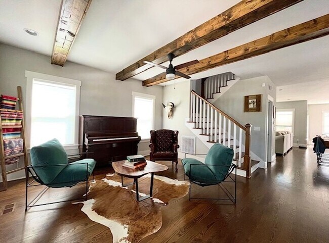 Foto del edificio - Beautiful 3 Bedroom Home in East Nashville