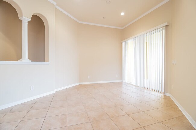Building Photo - 11550 Via Lucerna Cir