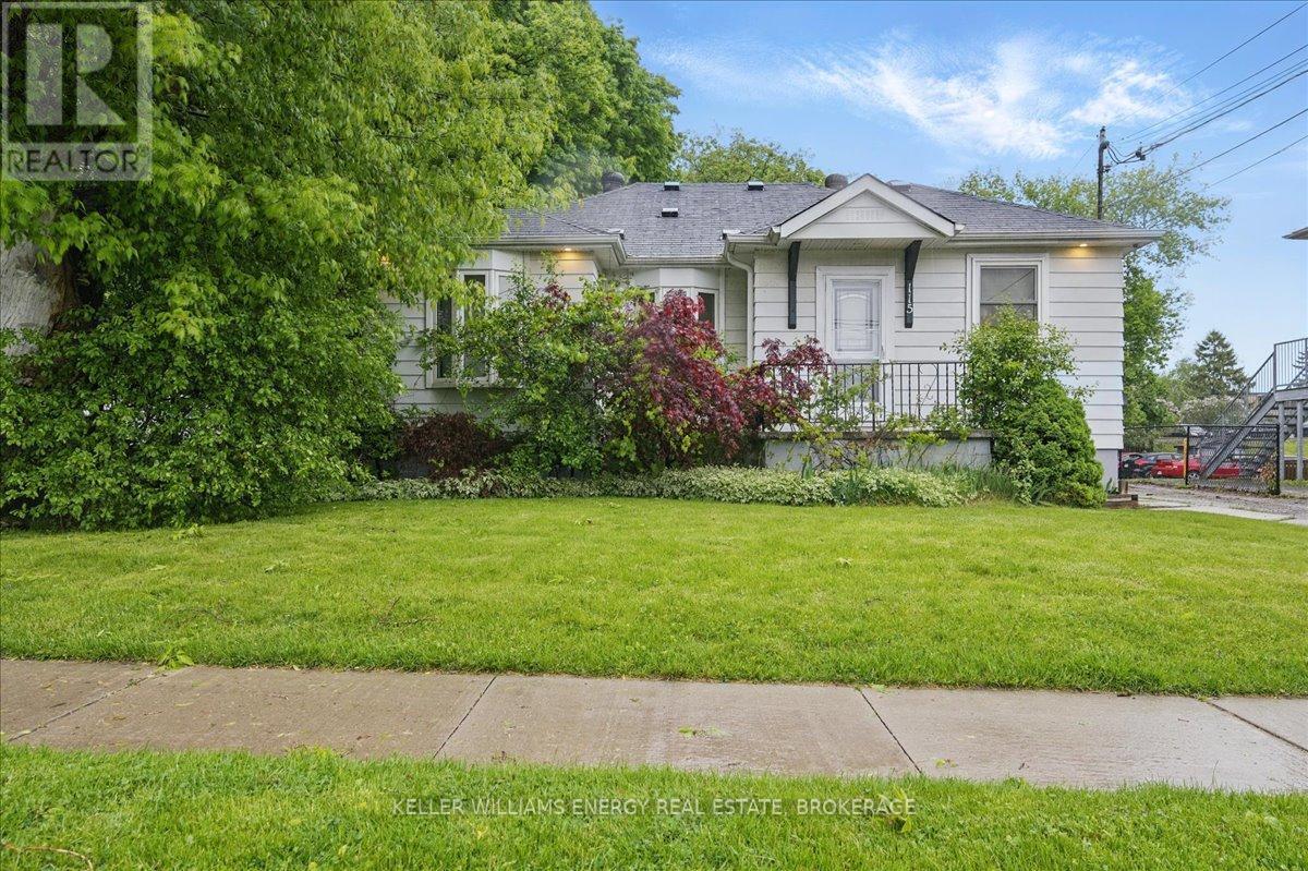 Primary Photo - 115 Annes St