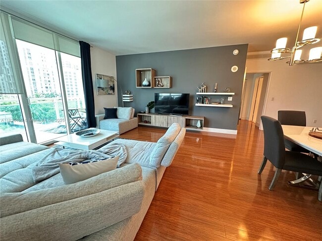 Building Photo - 951 Brickell Ave