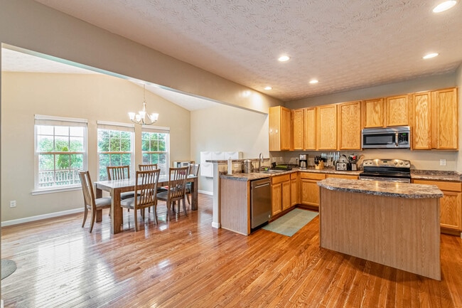 Kitchen and Dining Room - 3300 Federalist Dr