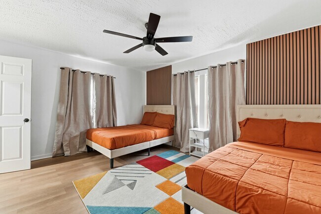 Building Photo - 4246 Nebraska Ave