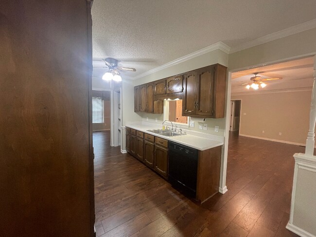Foto del edificio - 1400 Courtland Dr