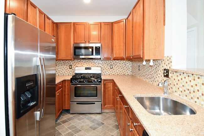 Building Photo - 11322 Westbrook Mill Ln