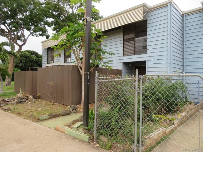 87153153 Helelua St, Waianae, HI 96792 Townhome Rentals in Waianae