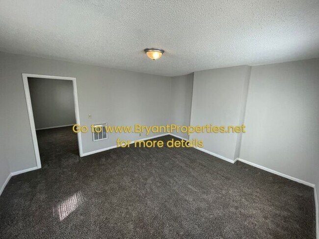 Building Photo - 1313-B Meridian St - Nashville, TN