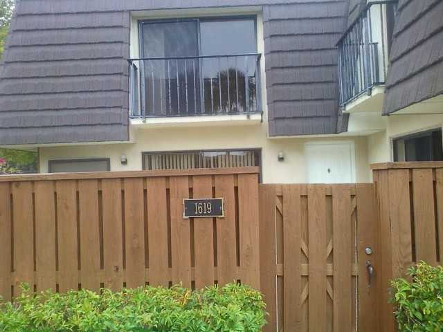 Foto principal - 1619 16th Ct