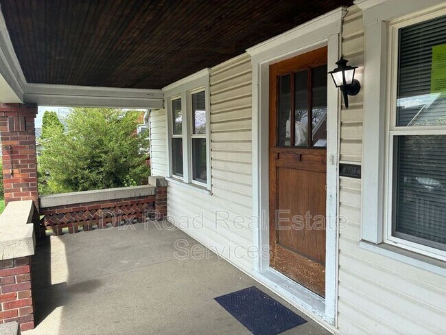 Foto del edificio - 1430 Coventry Rd