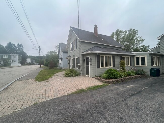 Building Photo - 200 Cleaves St