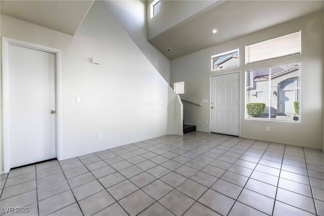 Building Photo - 6833 Coral Rock Dr