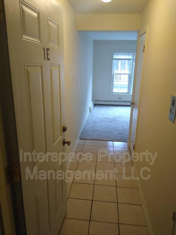 Building Photo - 9841 S Harlem Ave