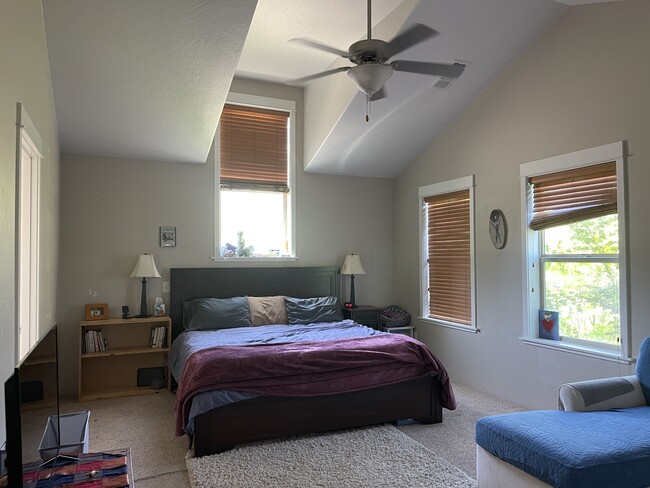 Foto del edificio - 970 Stone Ridge Ave