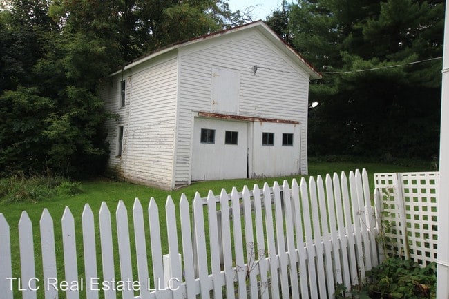 Building Photo - 5 br, 1.5 bath House - 5396 Davenport Place