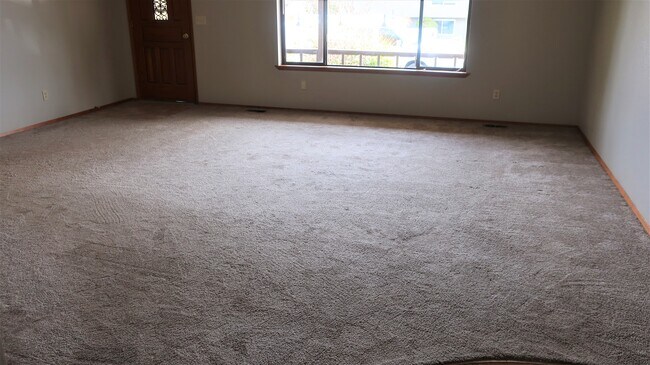 Foto del edificio - 920 Grenz St