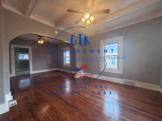 Foto del edificio - 2904 Crown Point Ave