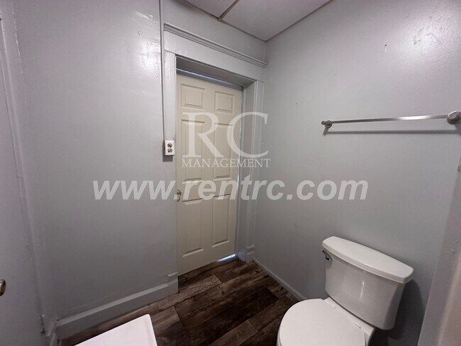 Building Photo - 425-3B Vermilion-N