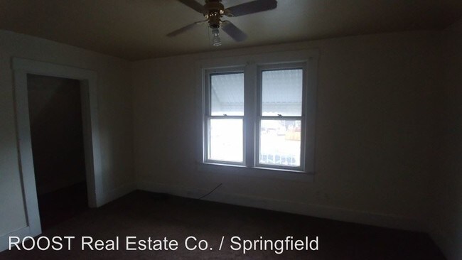 Foto del edificio - 3 br, 1 bath House - 102 N. Greenmount Avenue